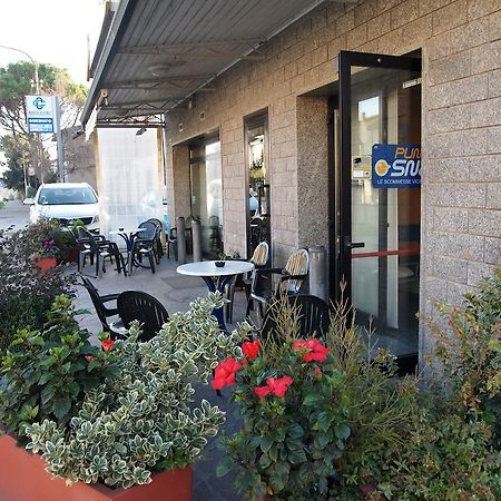 Готель Caffetteria Dell'Angolo Borghetto Secondo Екстер'єр фото